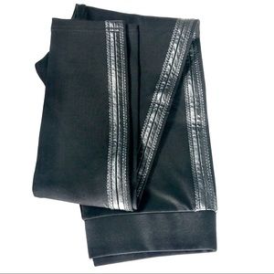 NWOT Romeo & Juliet  Leggings Black Medium